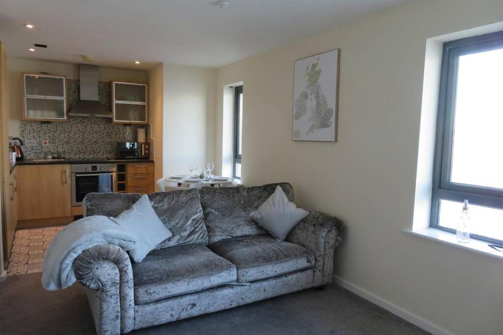 Home From Home With Fantastic Views 2 Runcorn Exterior foto